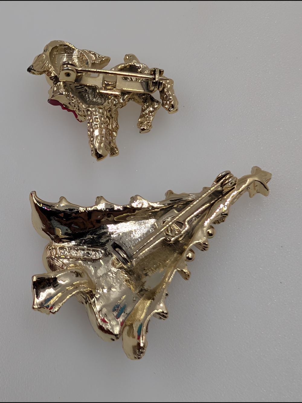 Vintage Signed Gerry’s Christmas Tree Brooch & Textured Gold Lamb Pin Lot C68 - Picture 5 of 5